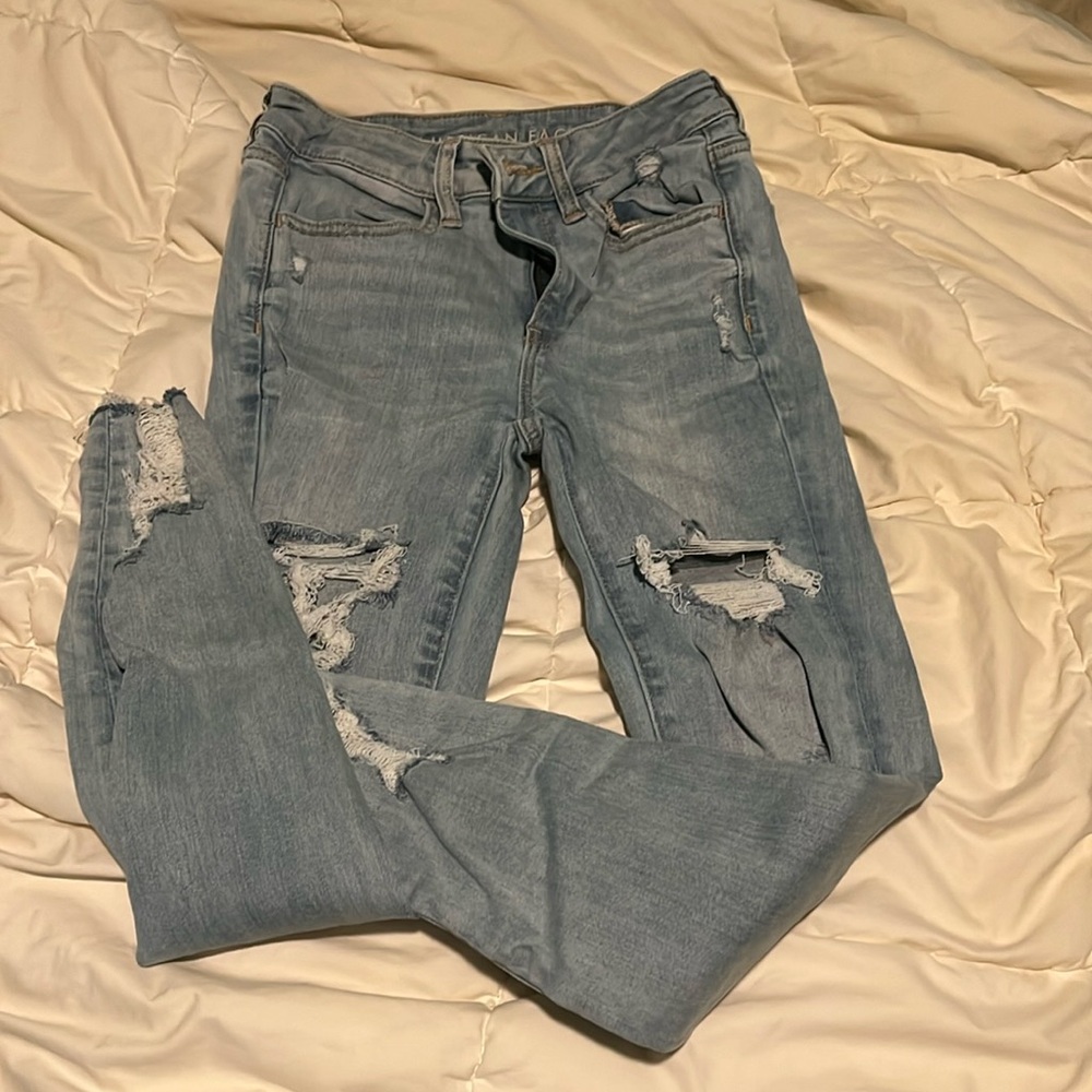 American eagle skinny ripped jeans
